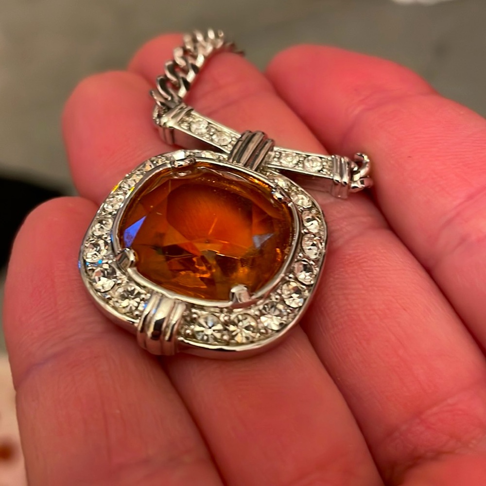 Vintage Monet peach crystal gem rhinestone silver tone necklace - Picture 7 of 11